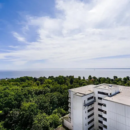B-113 Elegantes Meerblick-apartment Апартаменты *